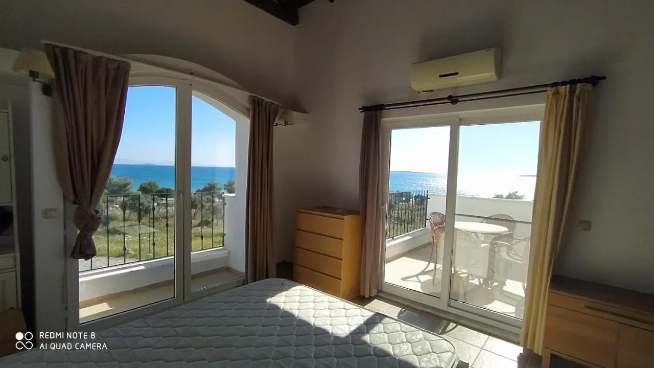 Beyaz Sahil Evleri Sitesi Villa Akbuk