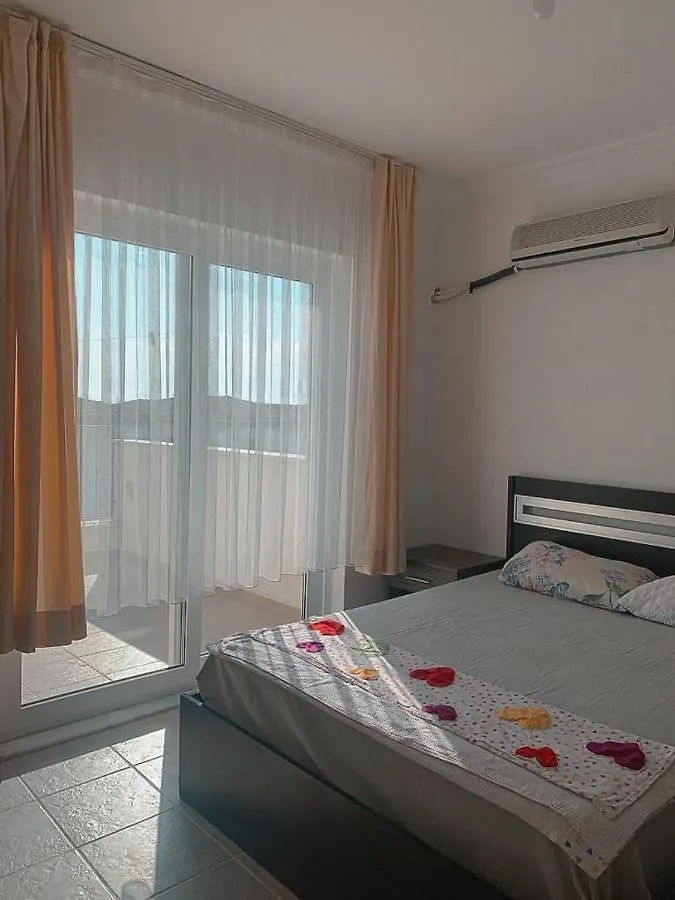 Beyaz Sahil Evleri Sitesi Villa Akbuk